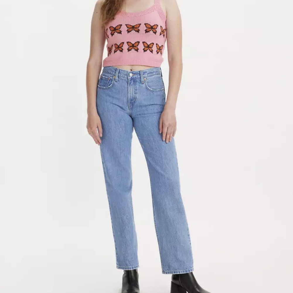 Levi’s Lo Pro Straight Medium Wash 24